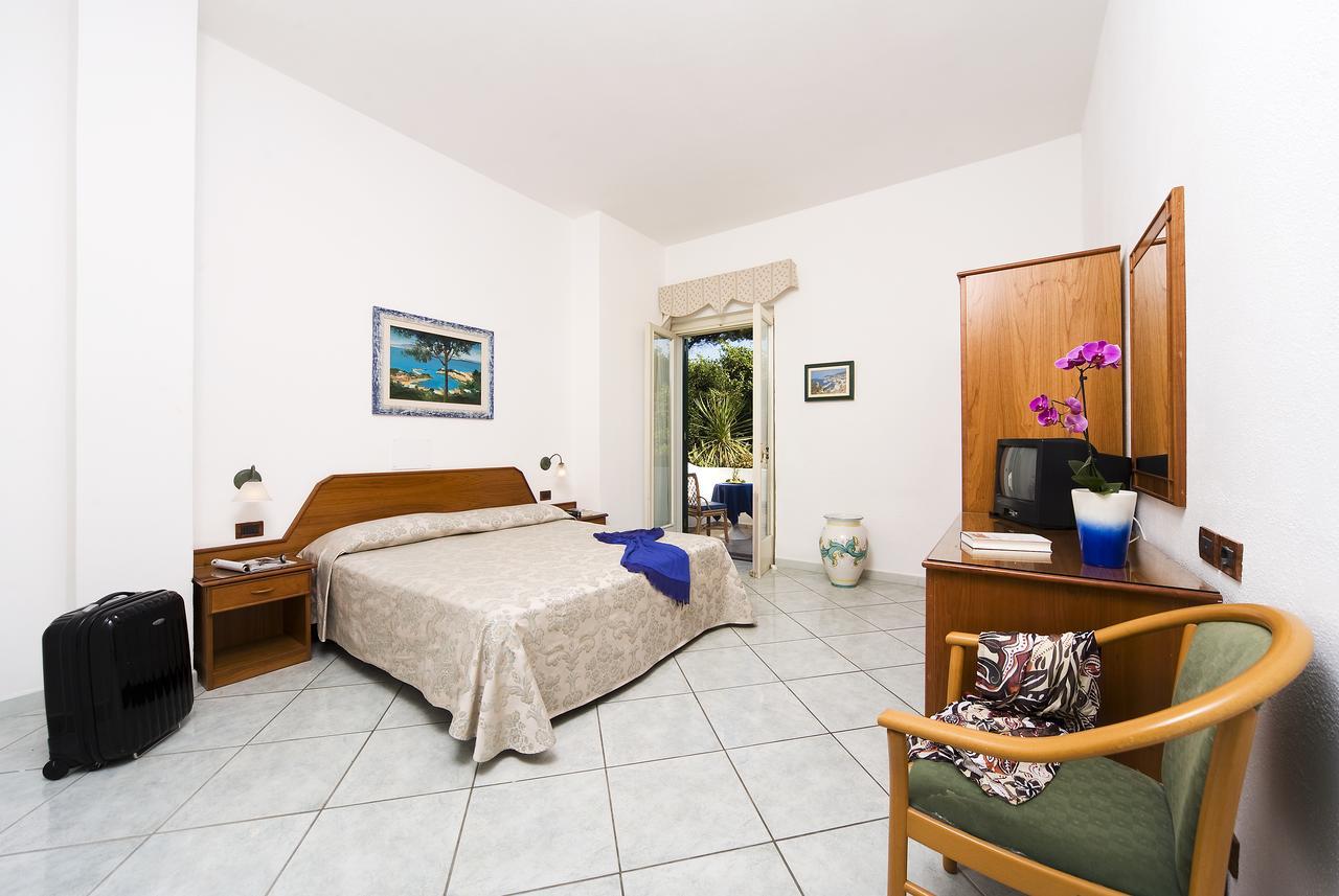 Park Hotel Terme Mediterraneo Forio di Ischia Pokoj fotografie